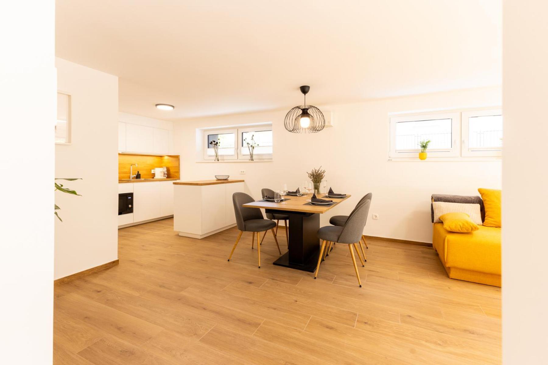 Apartmaji Klavdija Ljubljana Eksteriør bilde