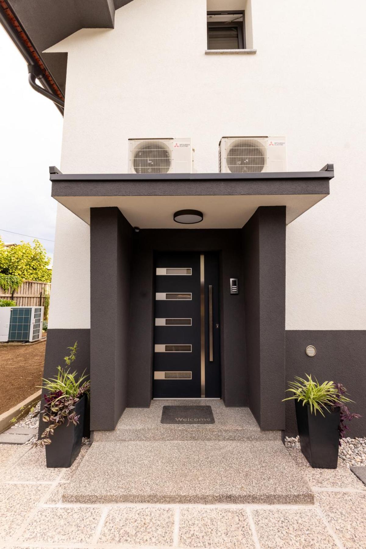 Apartmaji Klavdija Ljubljana Eksteriør bilde