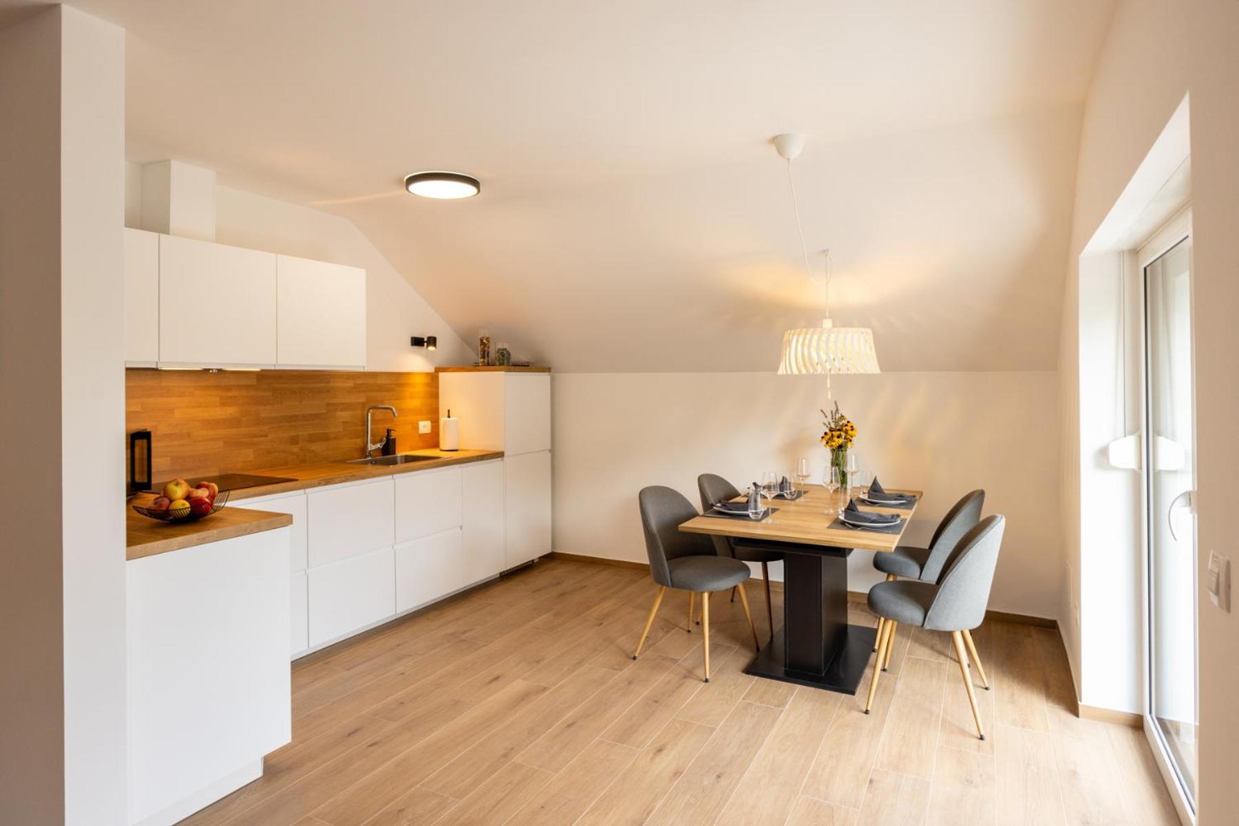 Apartmaji Klavdija Ljubljana Eksteriør bilde